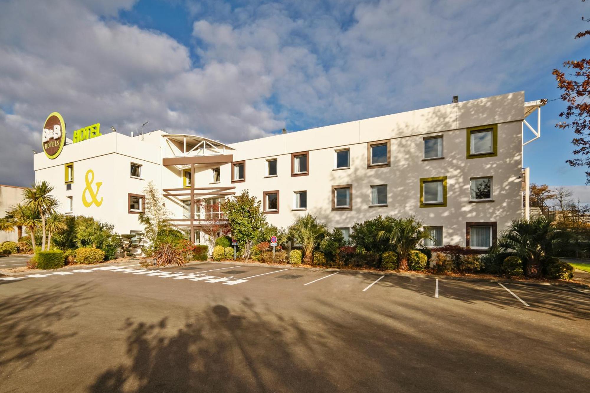 B&B Hotel Nantes Atlantis Le Zenith Сен Ерблен Екстериор снимка
