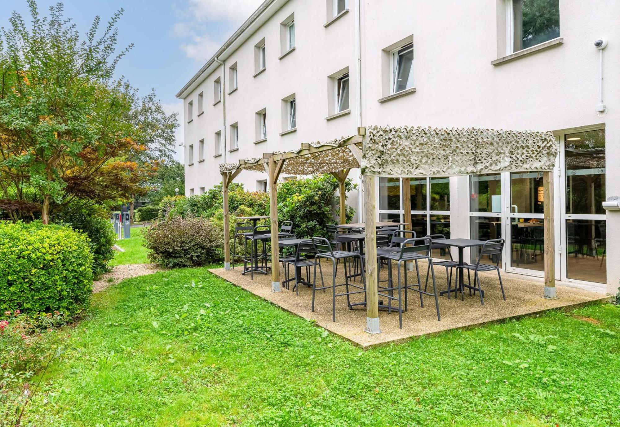 B&B Hotel Nantes Atlantis Le Zenith Сен Ерблен Екстериор снимка